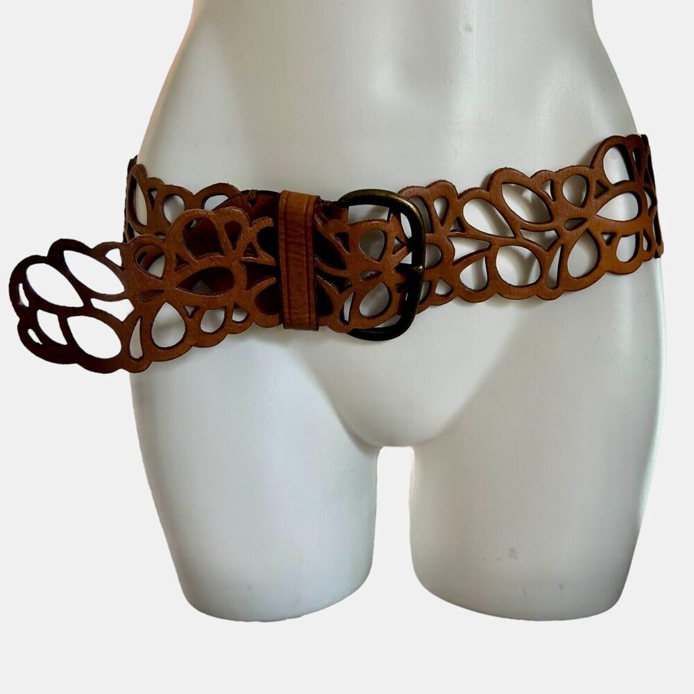 *SOLD* A&F Bohemian Brown Leather 3" Wide Cut Out M Belt Abercrombie Fitch Boho - Picture 1 of 9